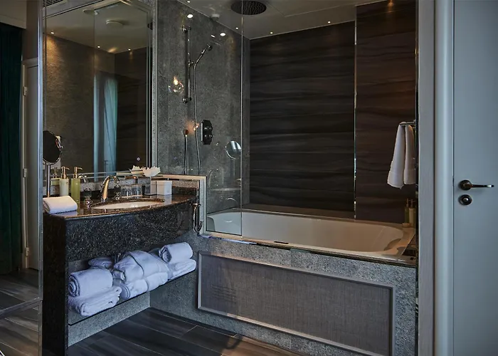 Paris J'Adore Hotel & Spa (Adults Only)
